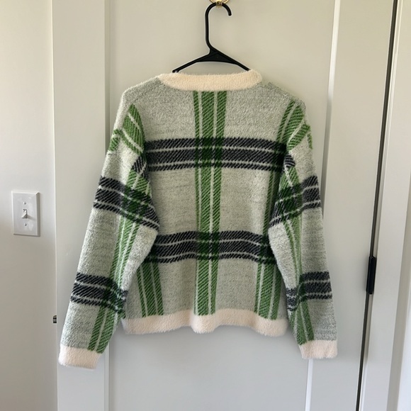 Essential Antwerp Sweater - Picture 6 of 7